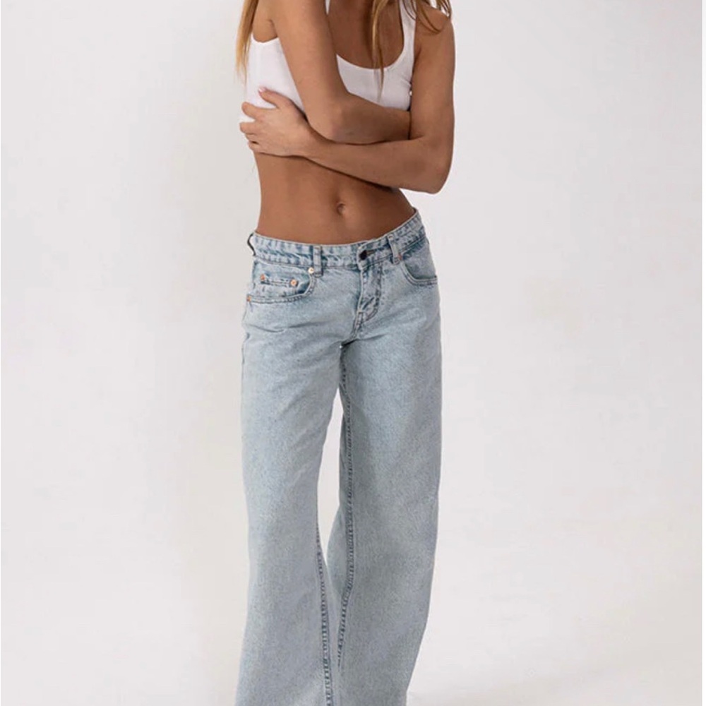 Classic Blue Motel Rocks low rise jeans